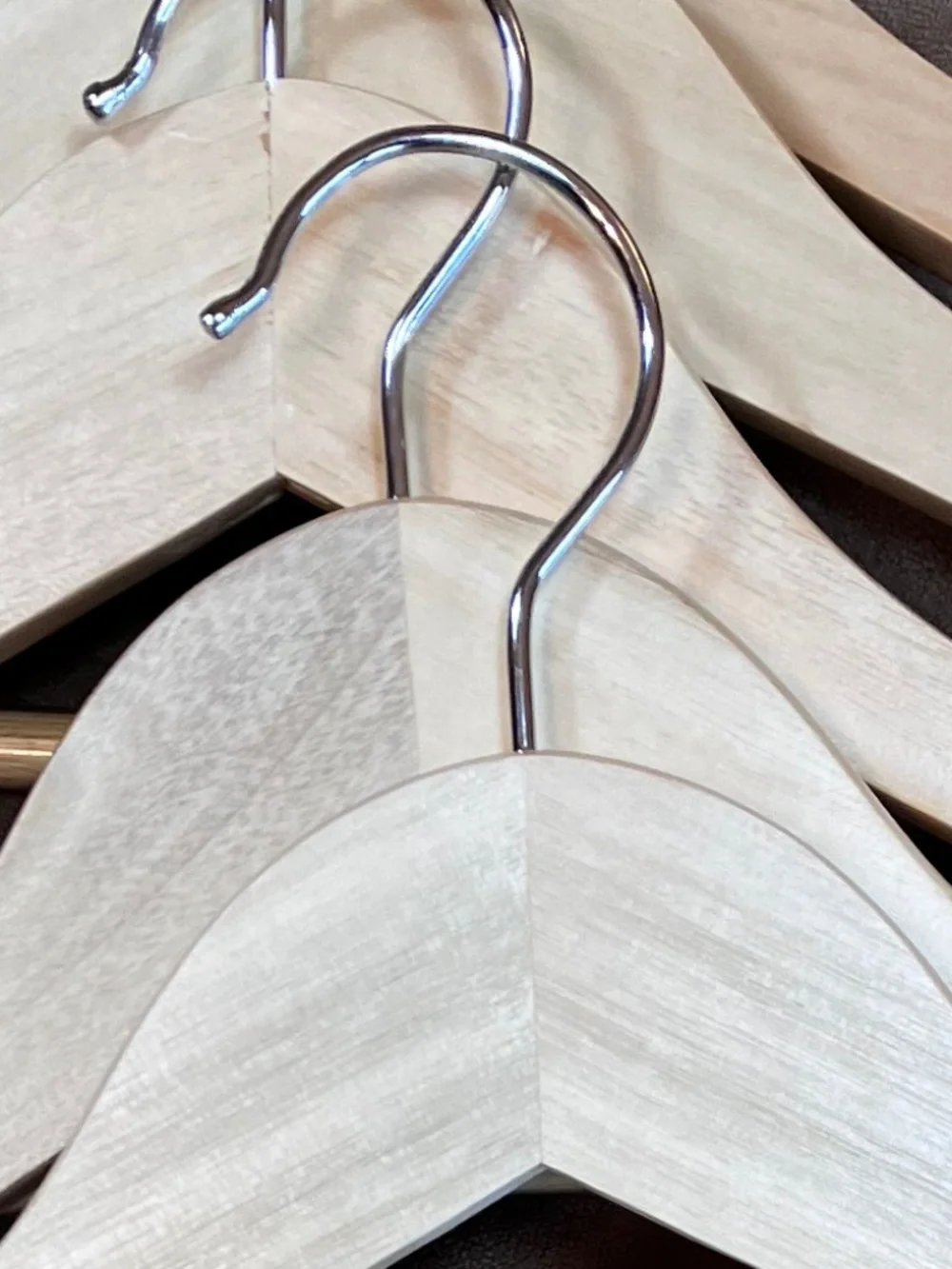 Wood Hangers Set of 7 with slip resistant notch for dresses to suits to blouses